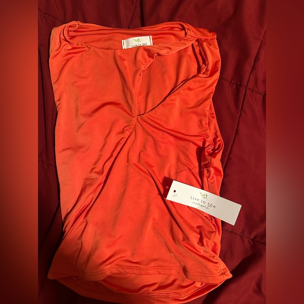 Vivi Coral Women's Top